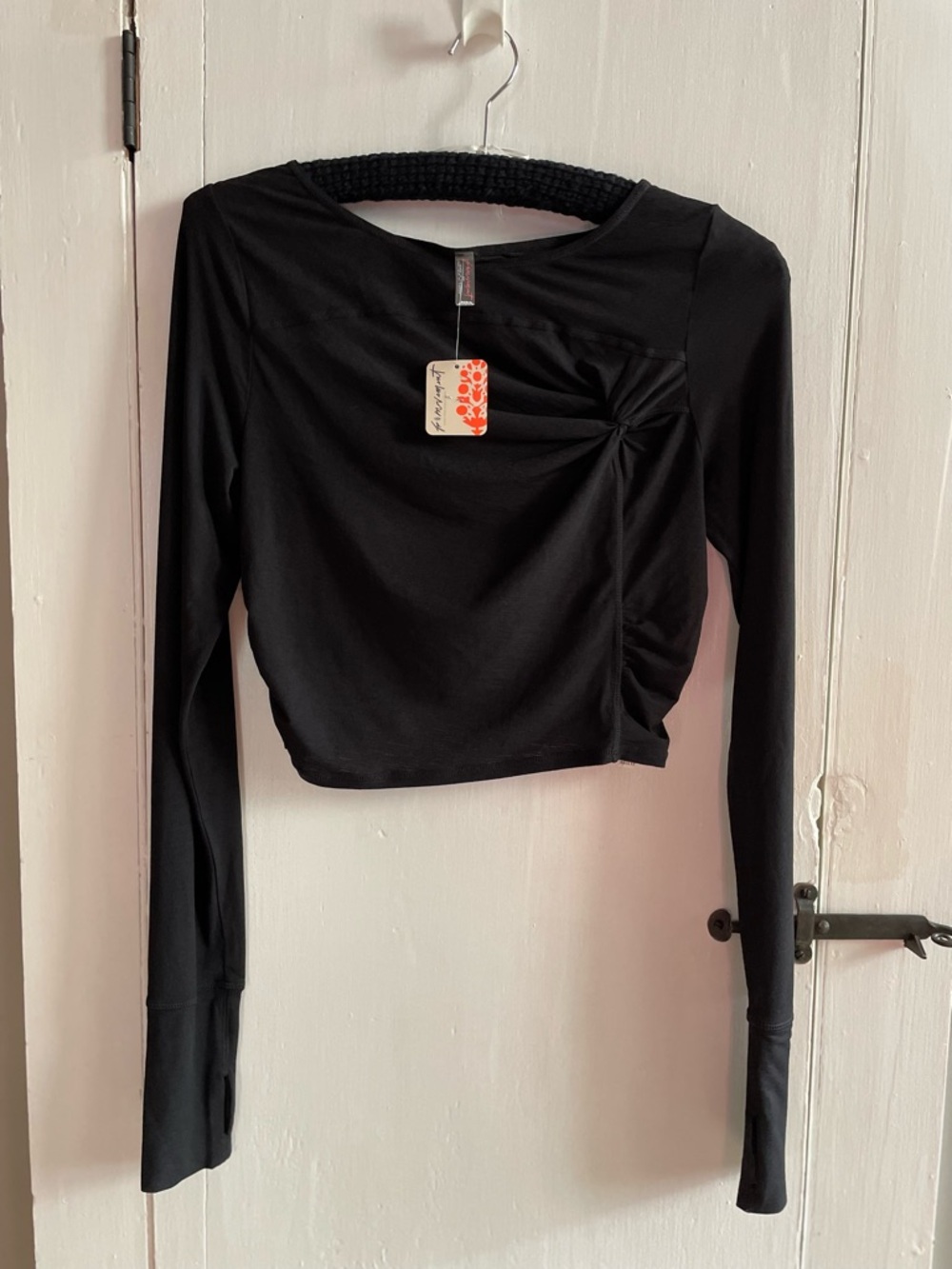FREE PEOPLE MOVEMENT Black Twist-Detail Long Sleeve Performance Crop SZ S NWT